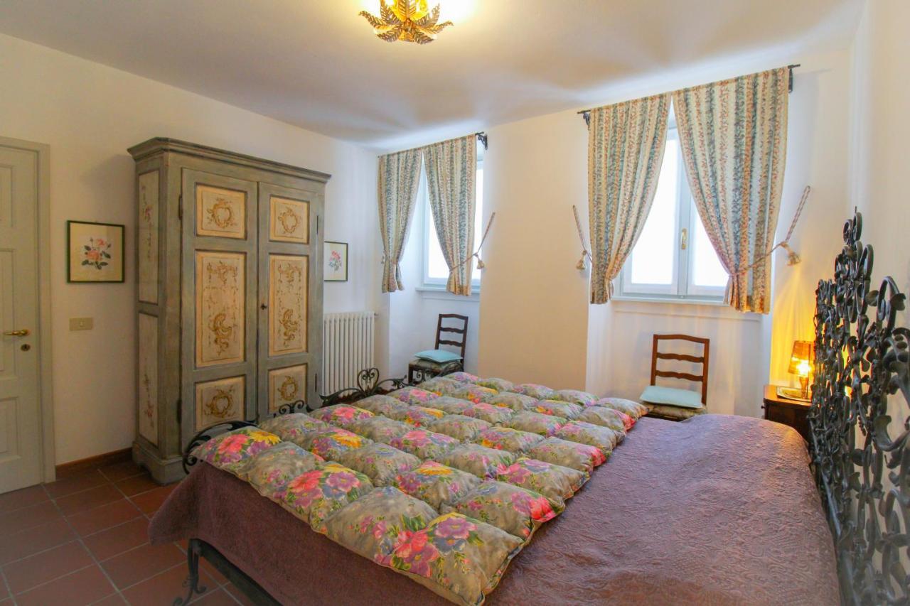Bel Faggio Rosso Apartment Menaggio Luaran gambar