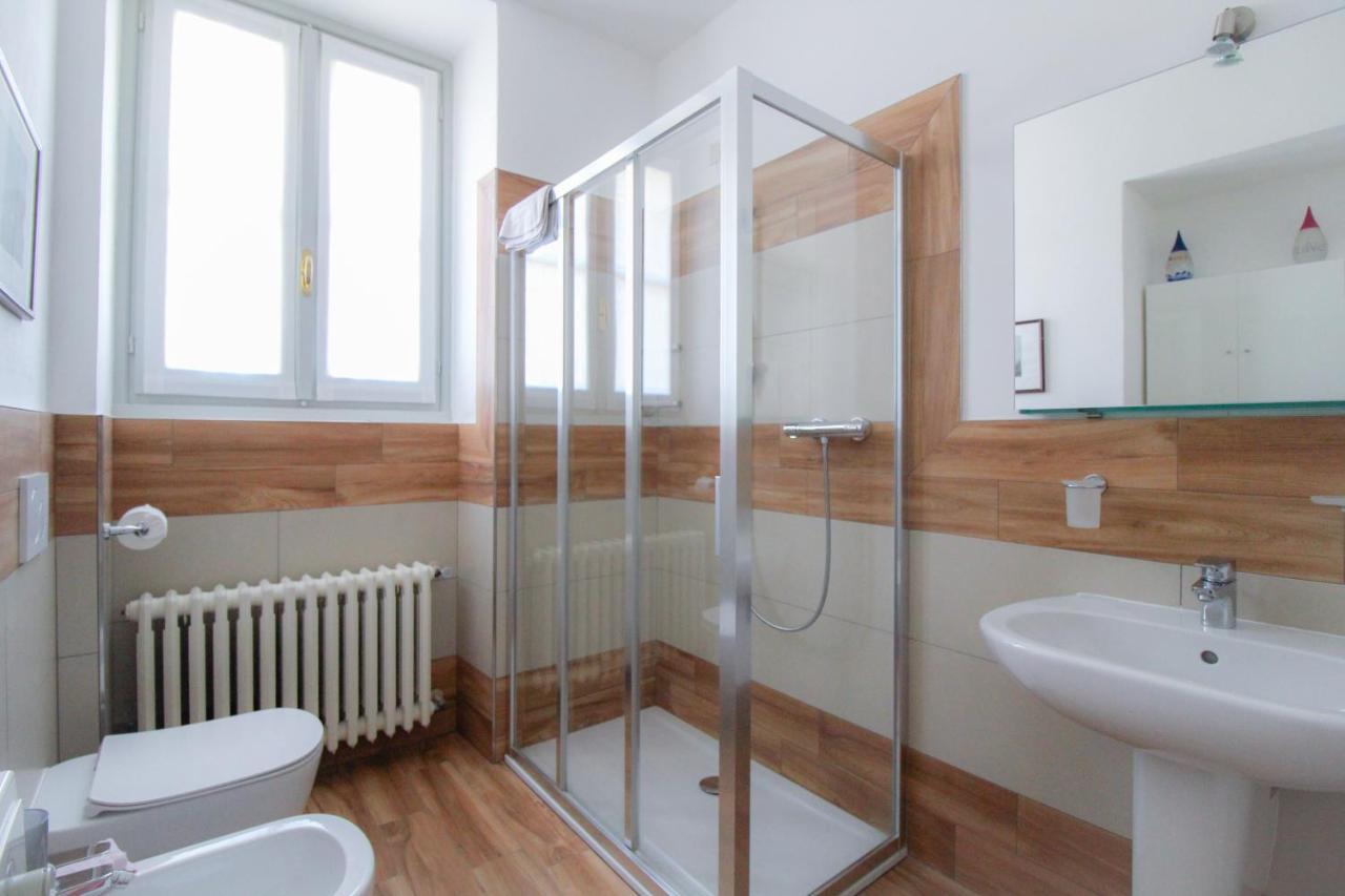 Bel Faggio Rosso Apartment Menaggio Luaran gambar